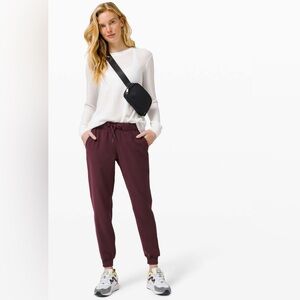 Lululemon On‎ the Fly Jogger Cassis 2